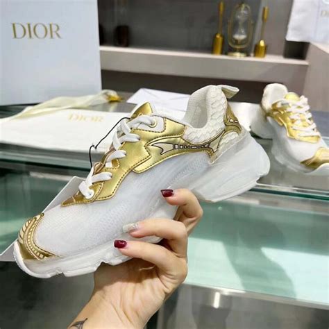 cd sneakers women's
